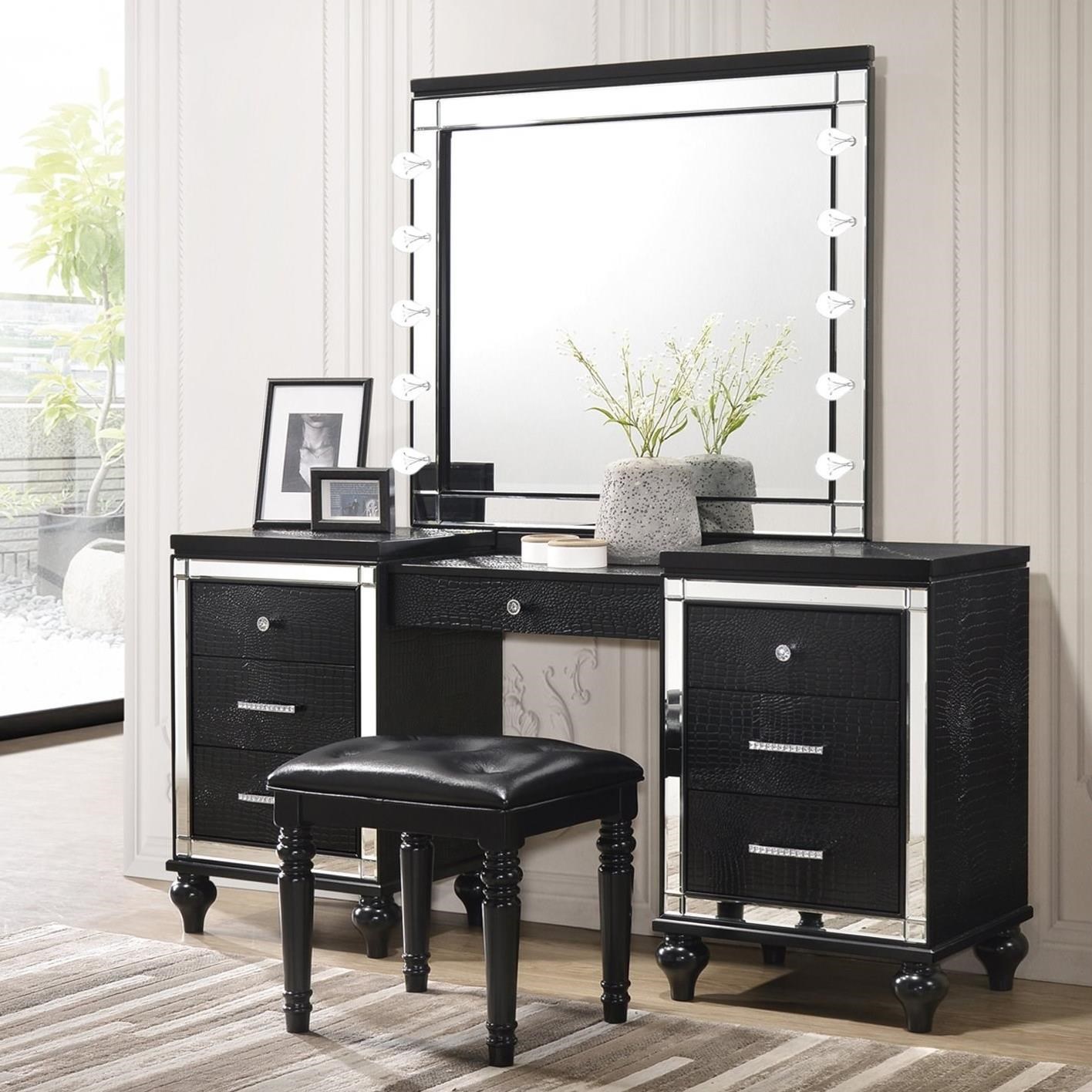 New Classic Furniture Valerie BA9698B090x1+BA9698B091x1 Vanity and